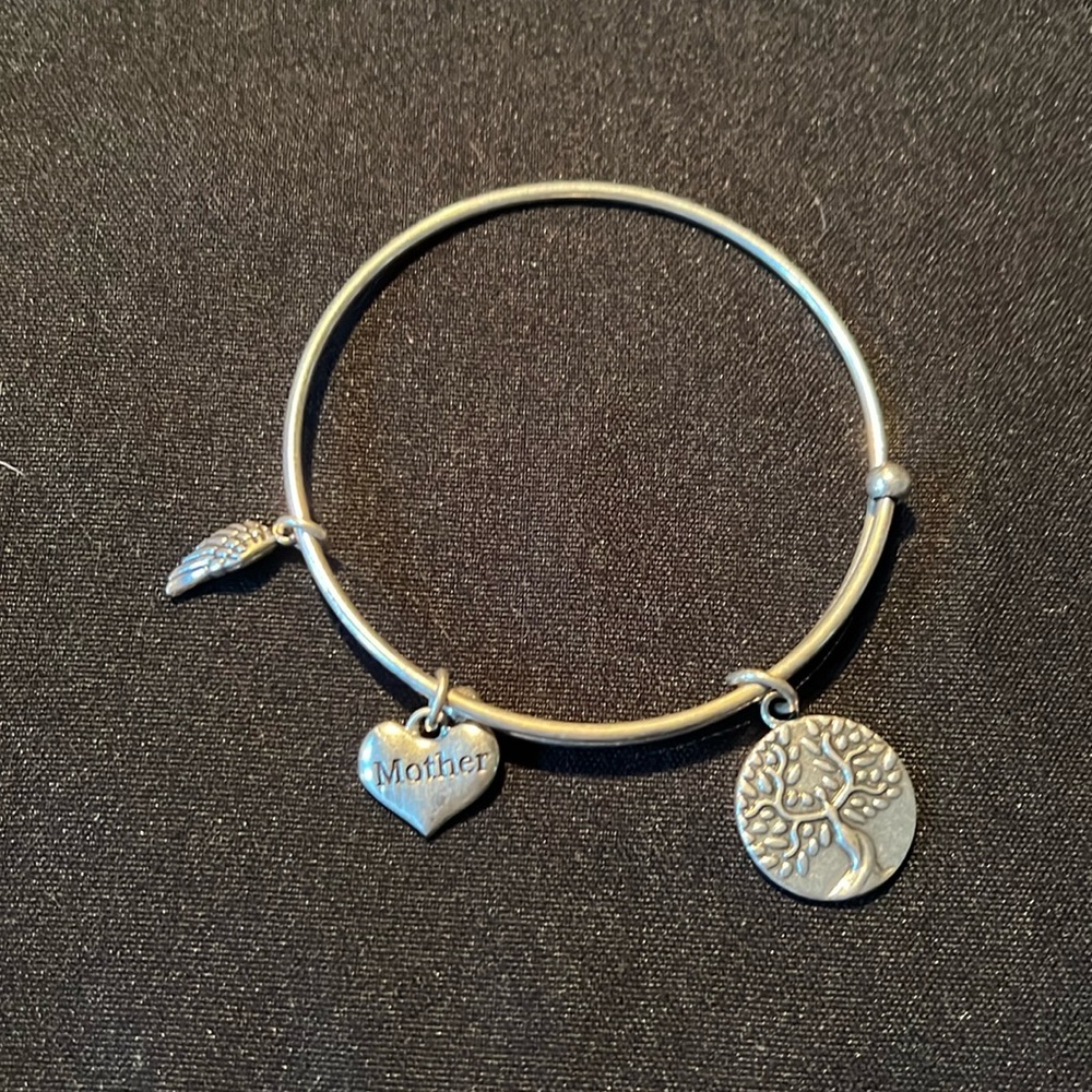 Earth Angel Silver Bangle Mothers Charm Bracelet Like New